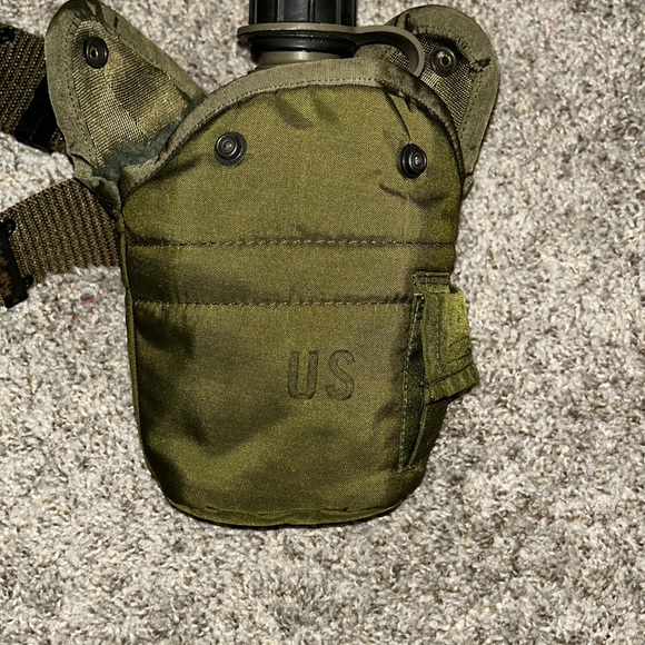 Vintage US Mikita Ty Canteen With Belt And Metal Cap 1960s - Picture 7 of 7